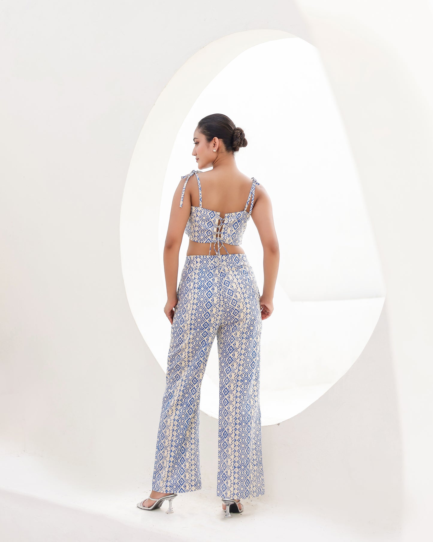 Aroa Crop Top