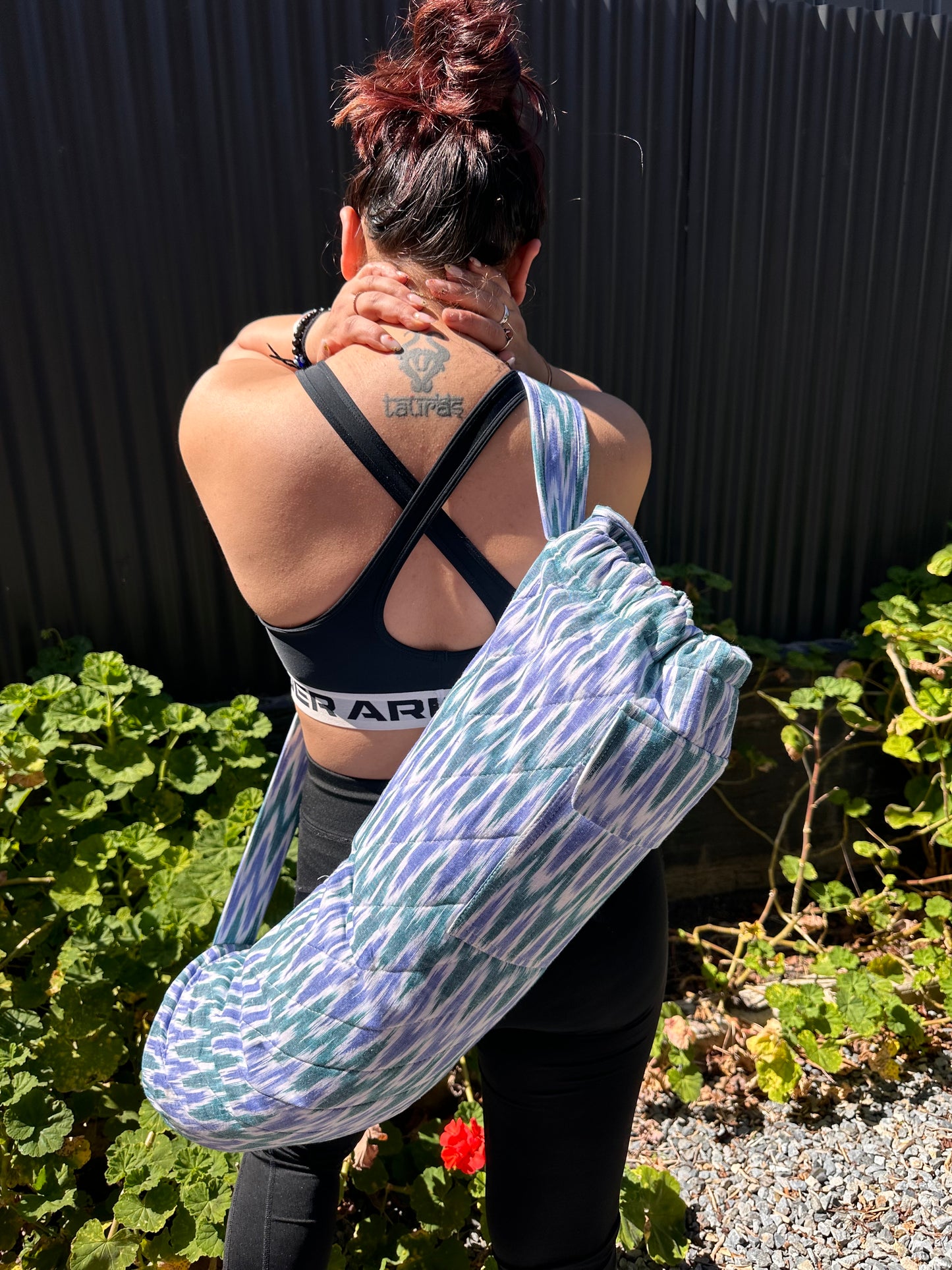 White & Blue Ikat Cotton Yoga/Beach Mat Bag